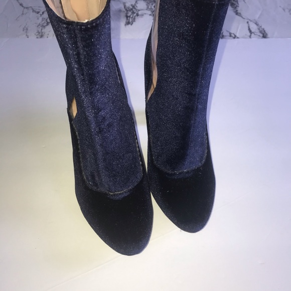 Clear block heel velvet booties size 8 1/2 - Picture 8 of 9
